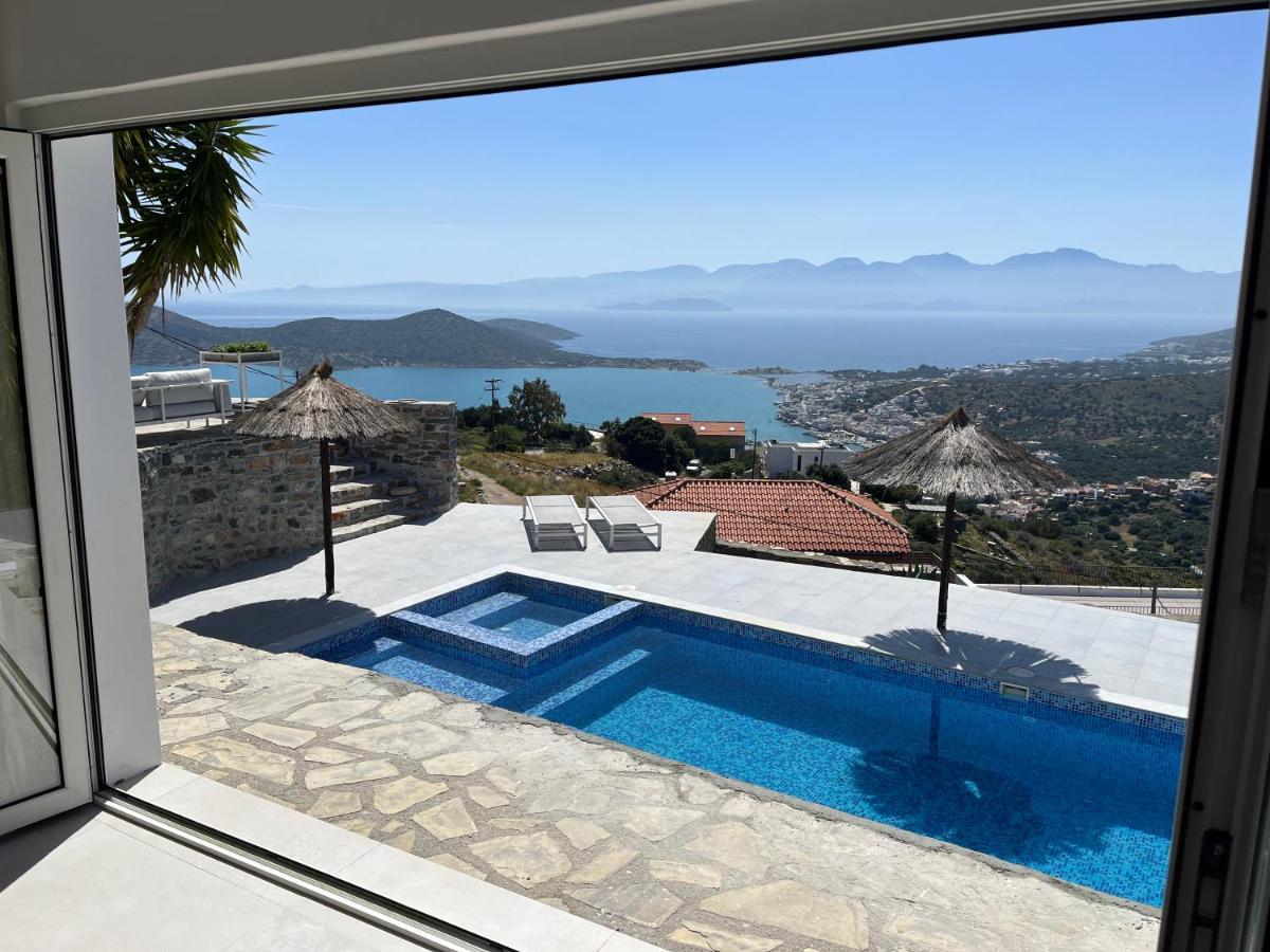 Romee With Private Swimmingpool And Panoramic View On
