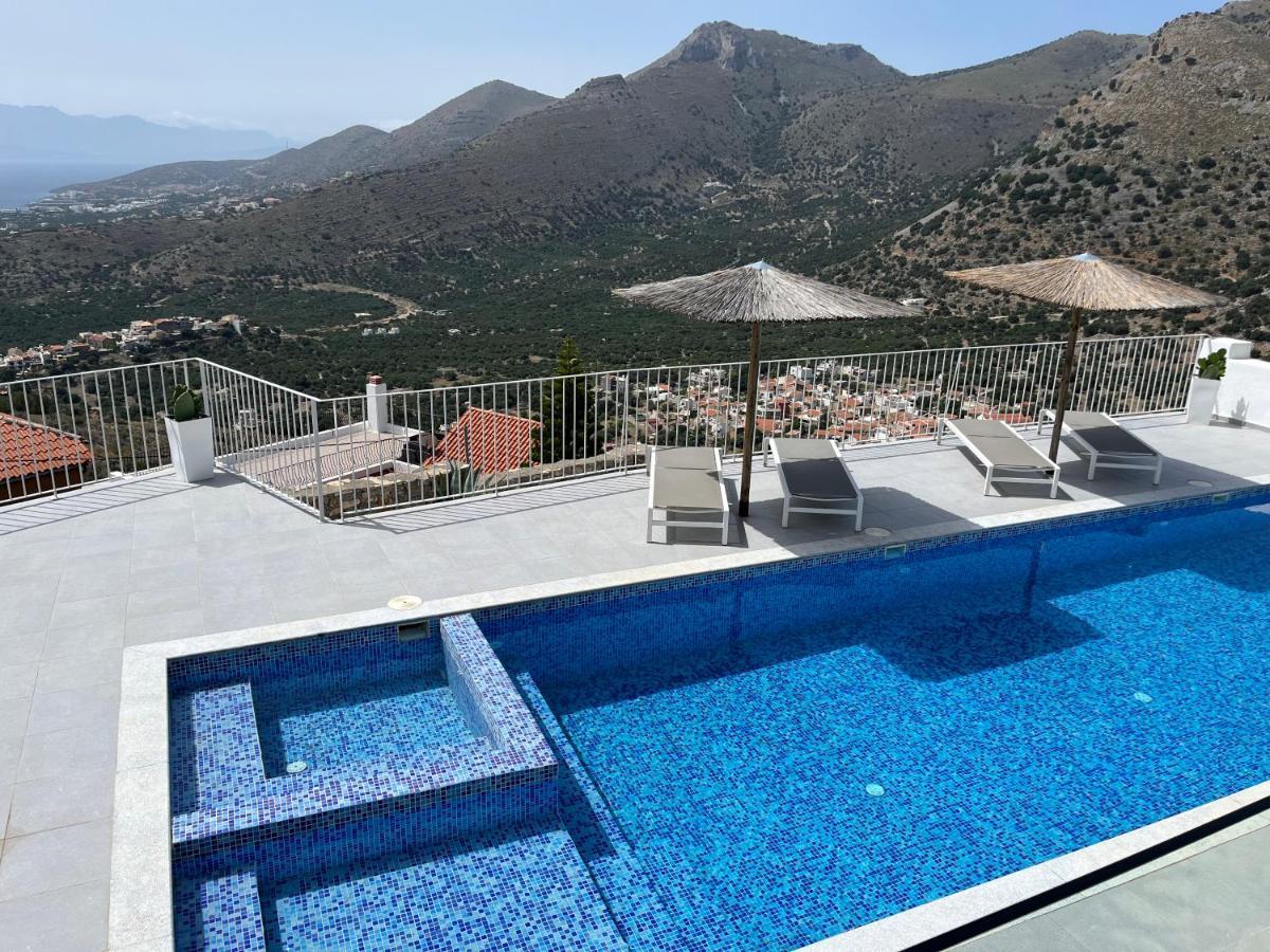 Romee With Private Swimmingpool And Panoramic View On Villa *